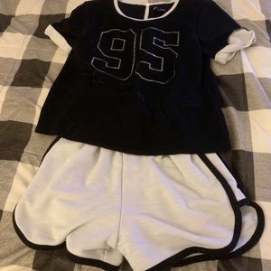 This is a cute jumper